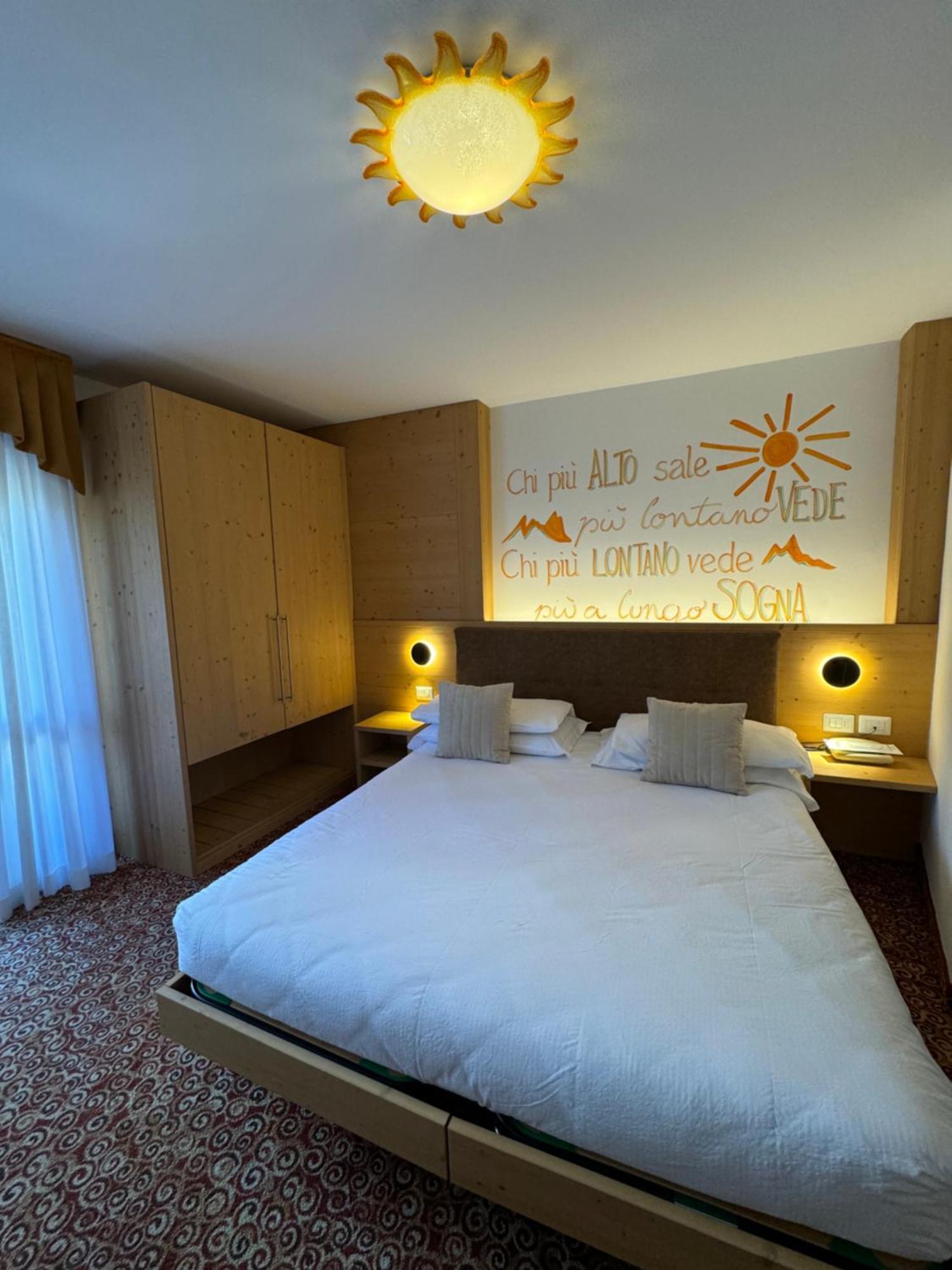 Hotel Europa San Martino Di Castrozza Bagian luar foto