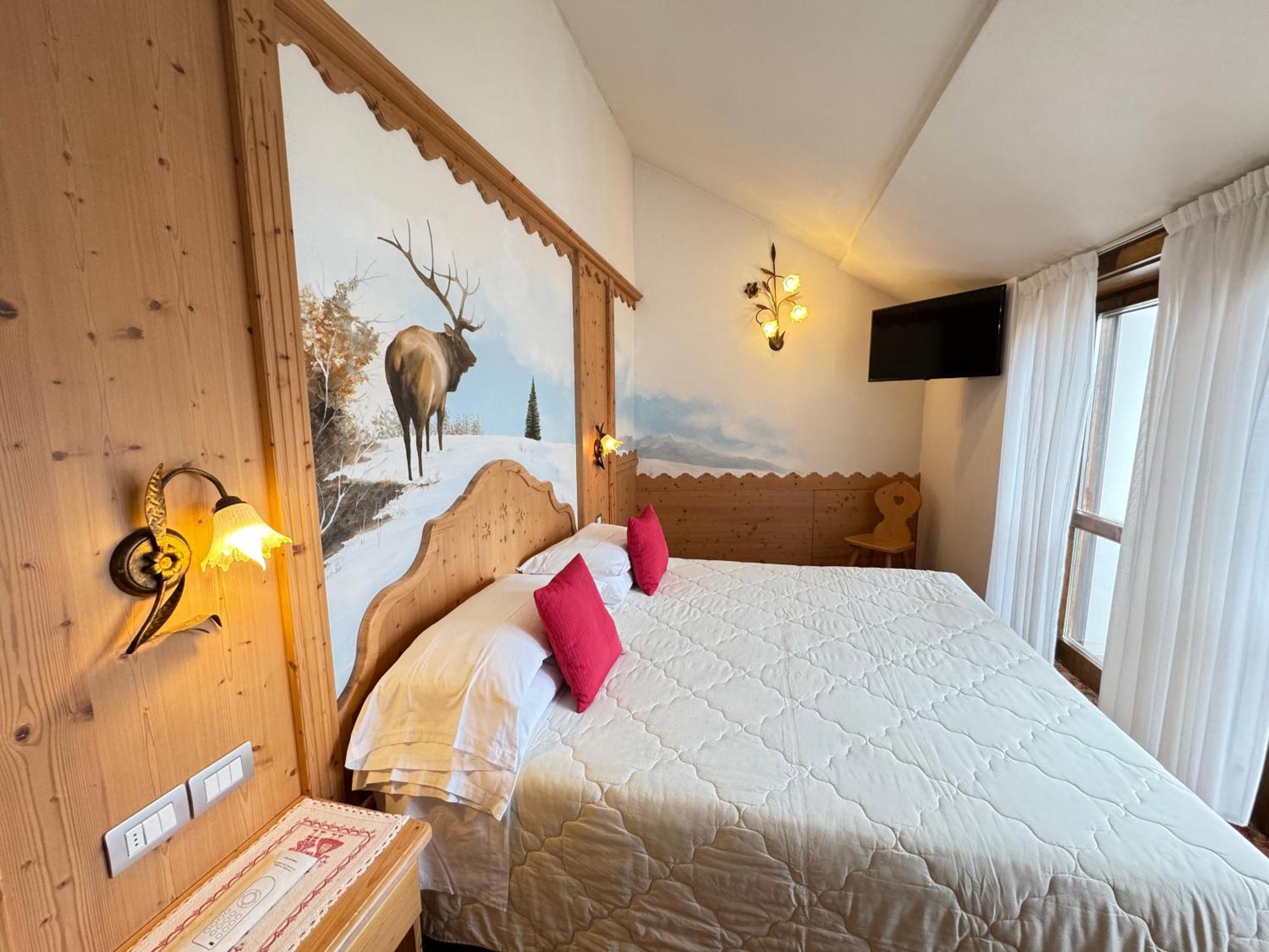 Hotel Europa San Martino Di Castrozza Ruang foto